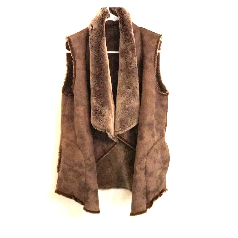 Leather fur brow vest